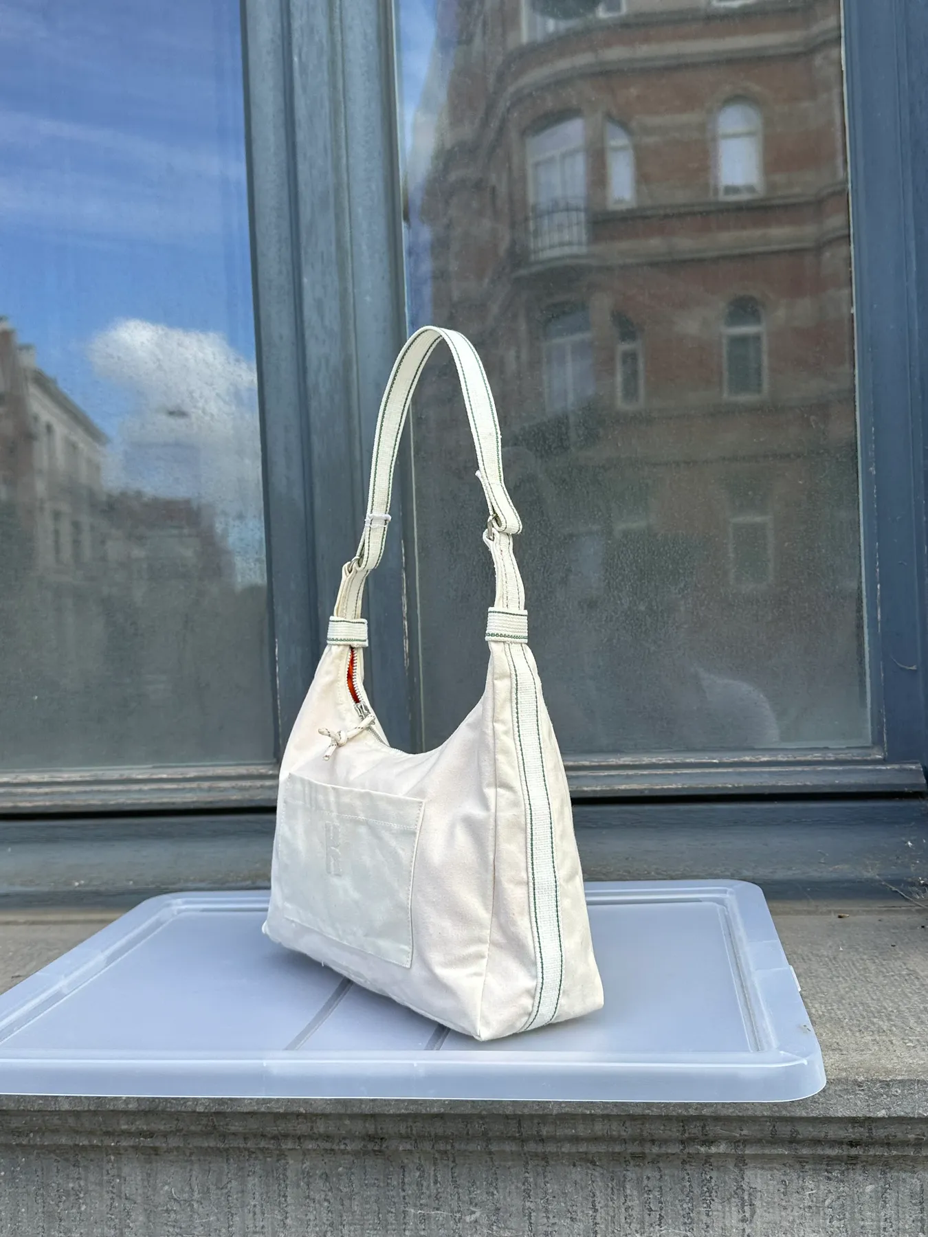Hobo — Écru